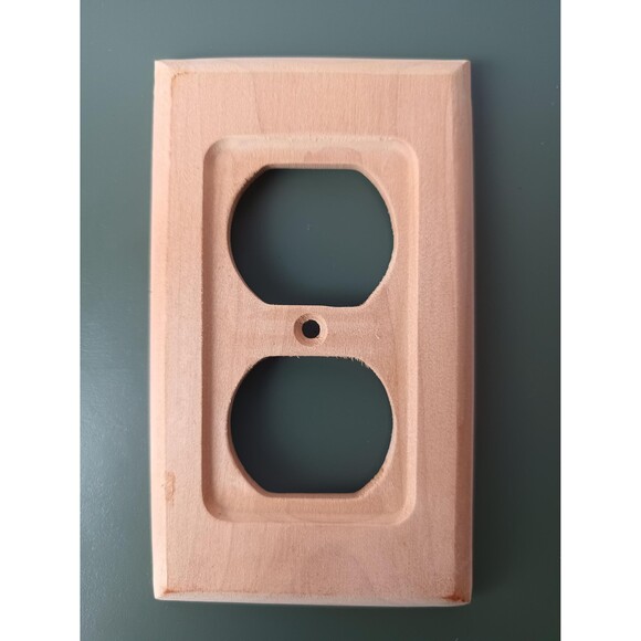 Raw Wood Single Outlet Cover Plate Metal Reinforcement Old New Stock - Picture 3 of 10